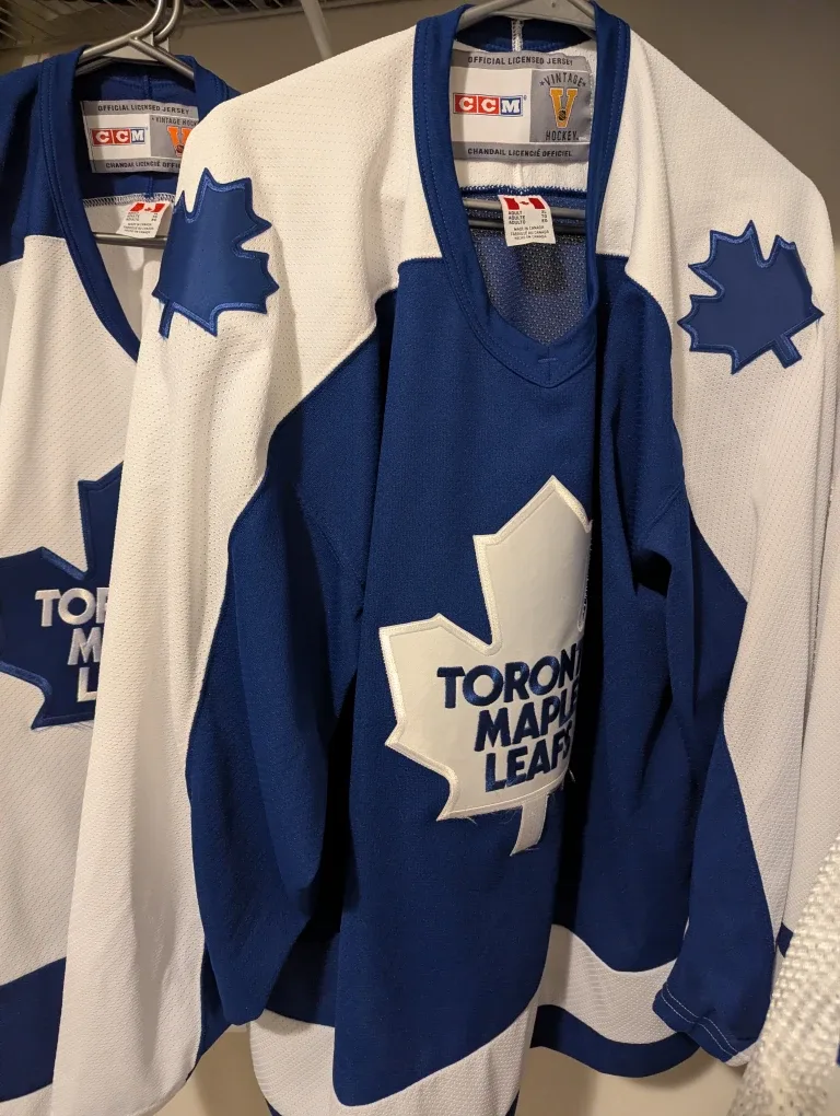 CCM+KOHO Toronto Maple Leafs Vintage Hockey Jerseys image indicator(2)