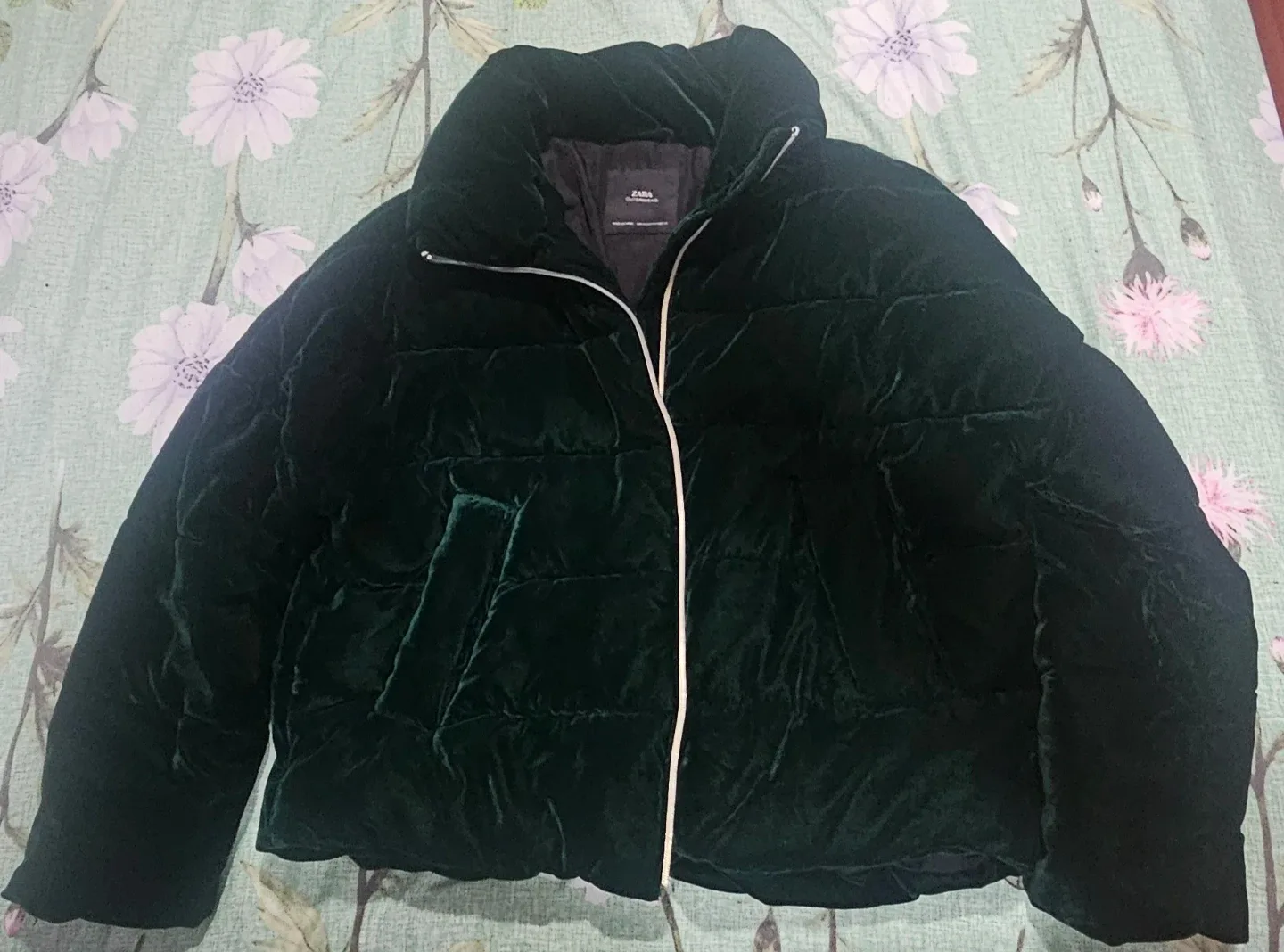 Zara Velvet Puffer Jacket - Green
