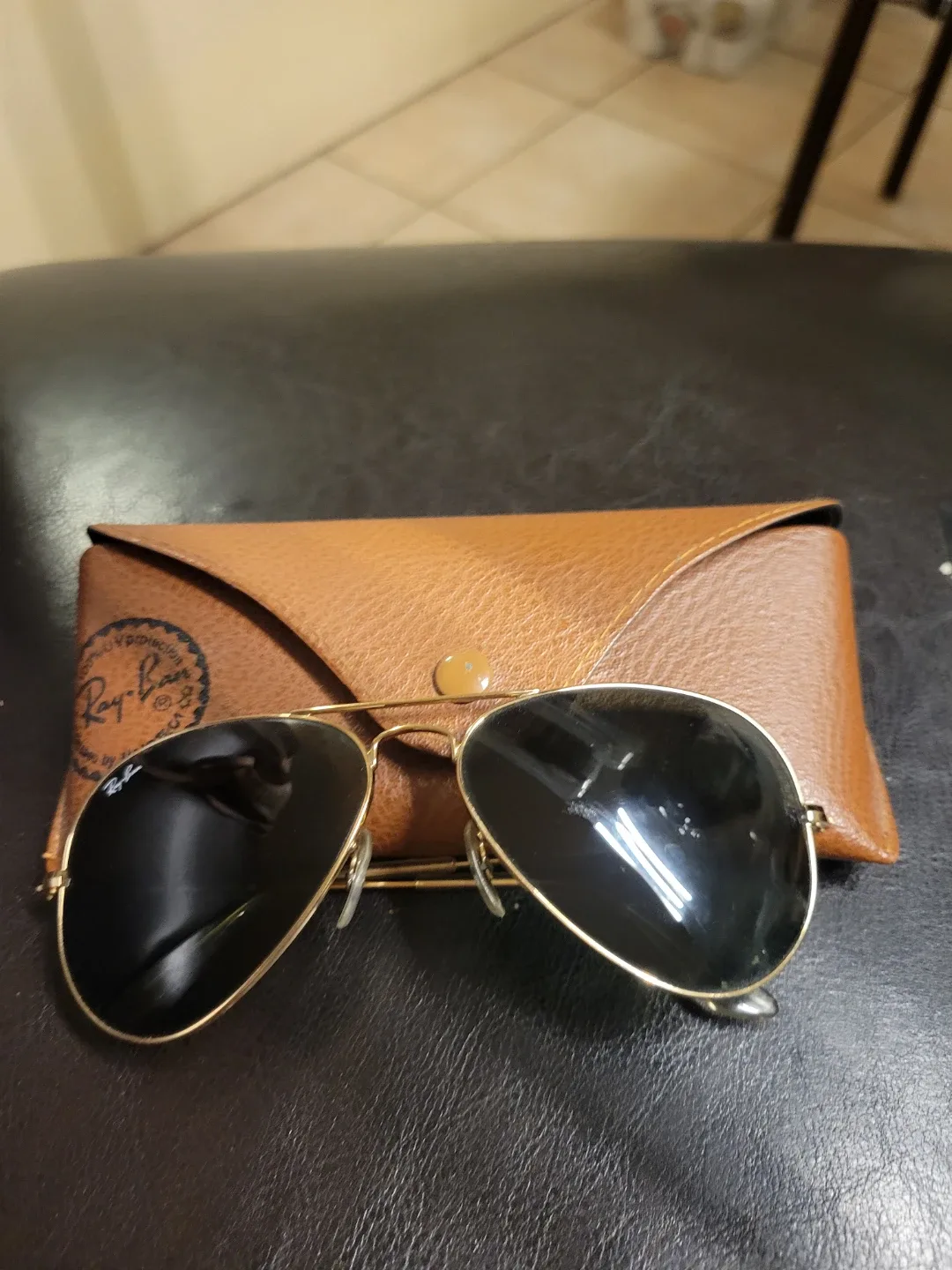 Ray-Ban Aviator Sunglasses - Gold Frame