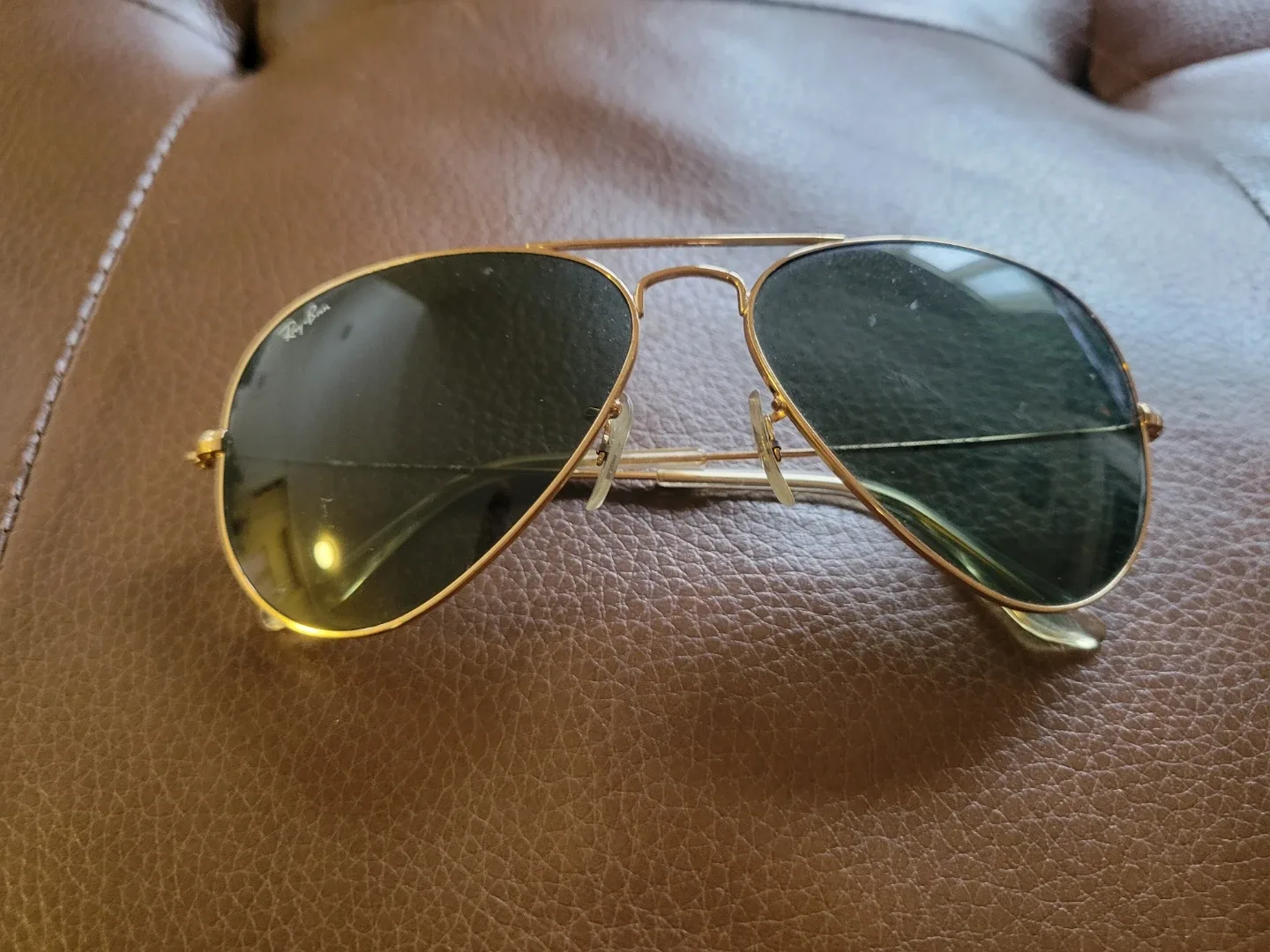 Ray-Ban Aviator Sunglasses - Gold Frame image indicator(2)