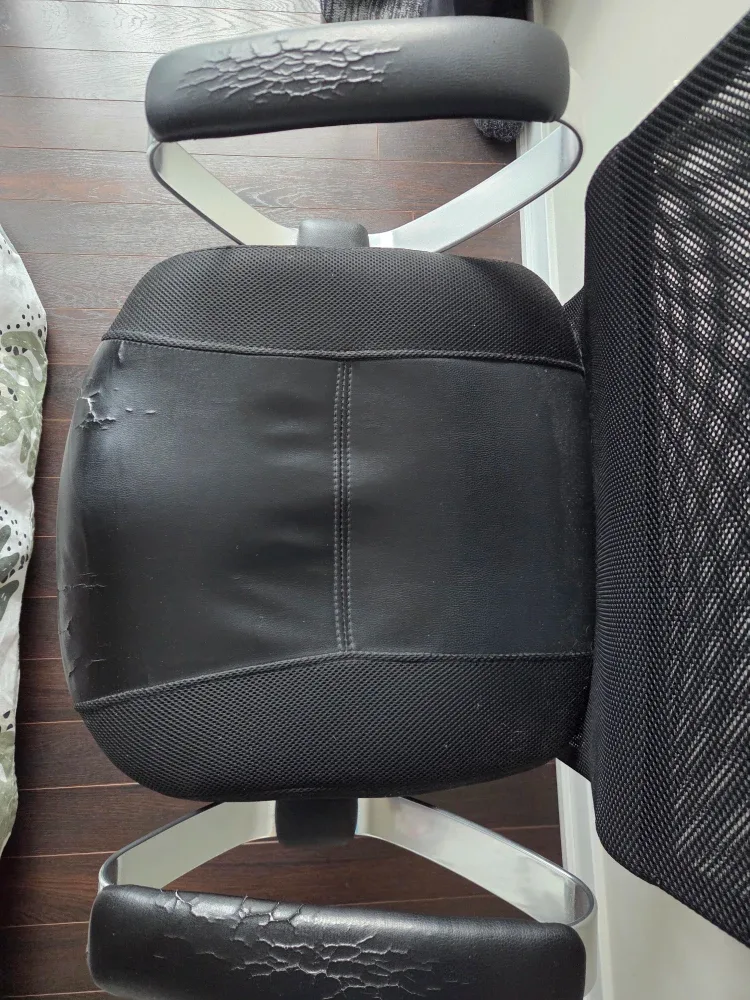 Black Office Chair image indicator(3)