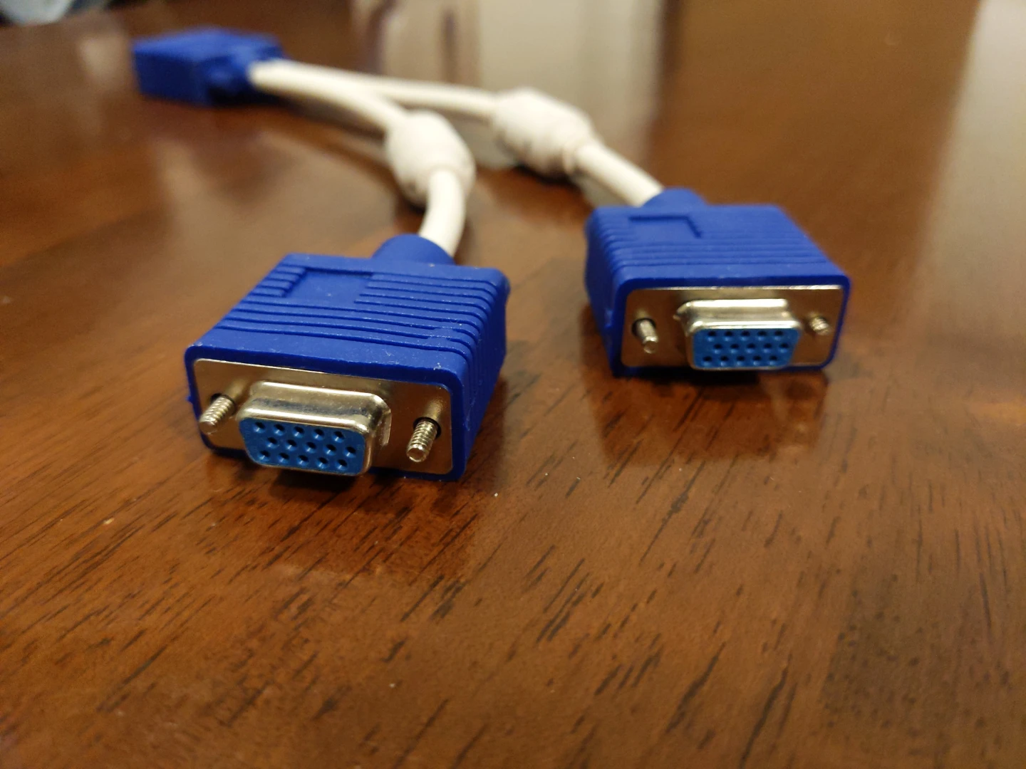 VGA Splitter Cable - photo 2