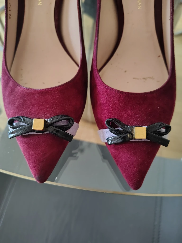 Stuart Weitzman Suede Pumps – Size 6.5 (fit more like a 7) - photo 3