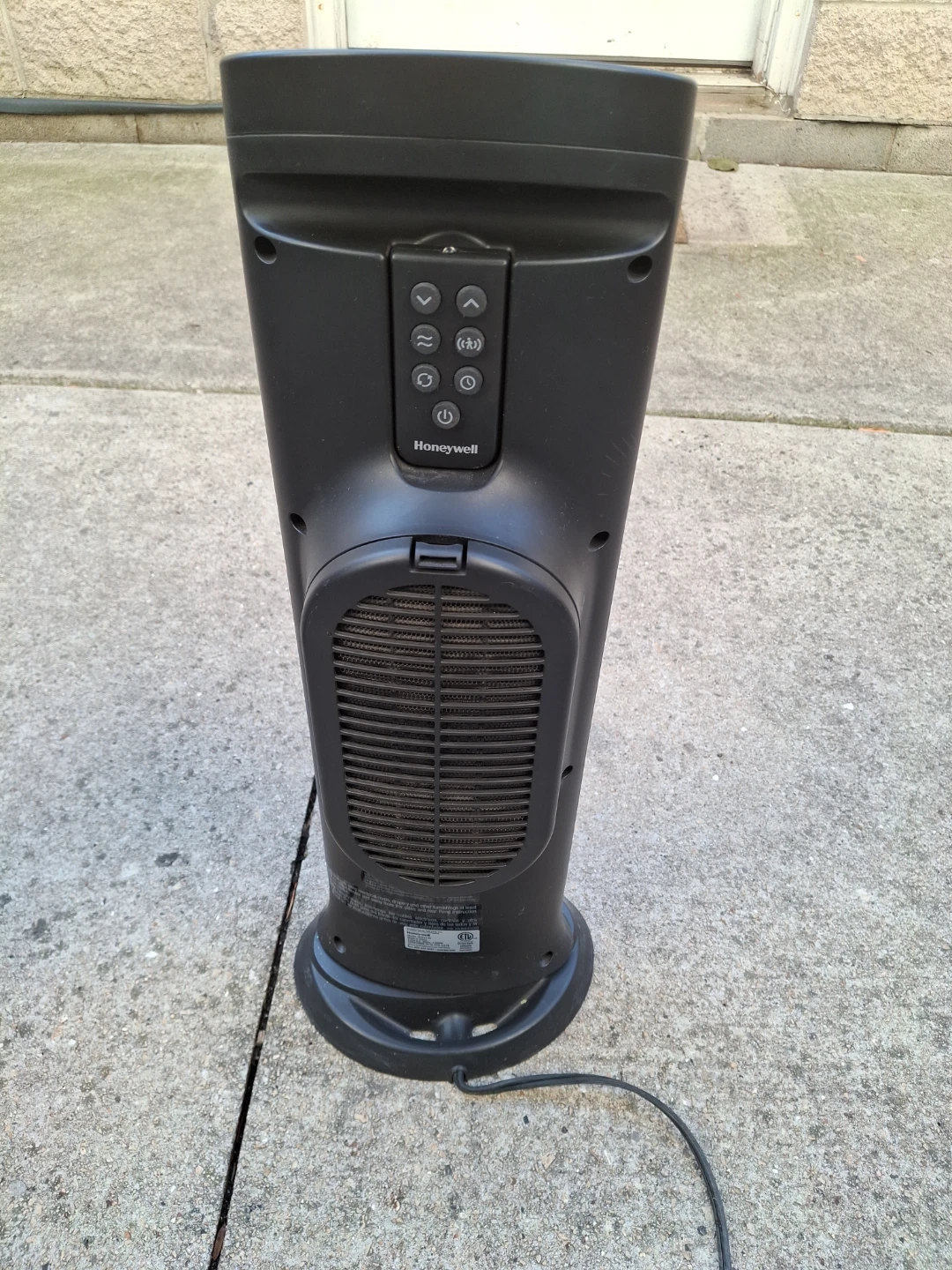 Honeywell Digital Ceramic Tower Heater with Motion Sensor, Black - photo 2