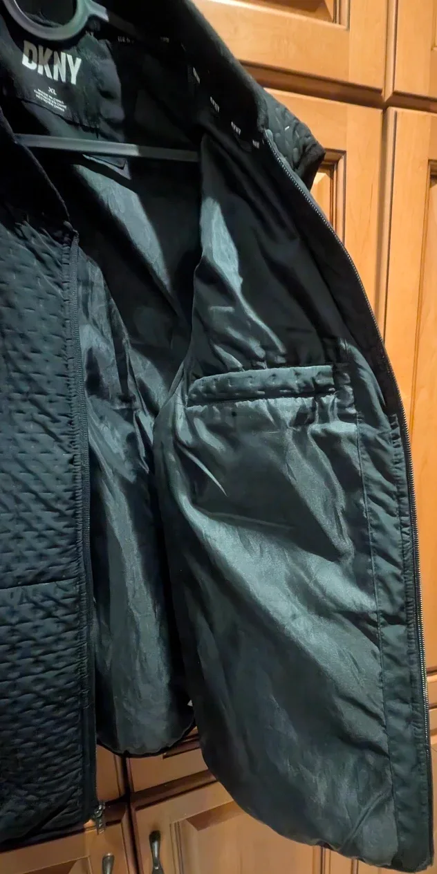 #Cleanout DKNY Men's Harlan Embossed Full Zip Quilted Vest image indicator(3)