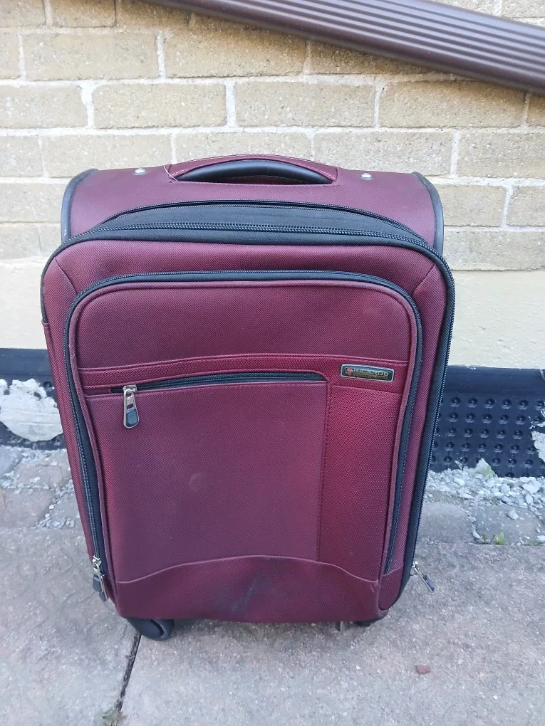 RICARDO BEVERLY HILLS rolling carry on luggage #cleanout