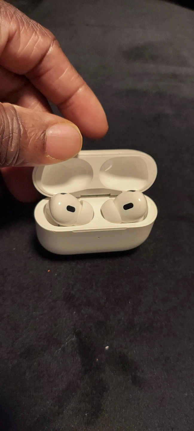 Apple AirPods Pro 2nd Generation - photo 3