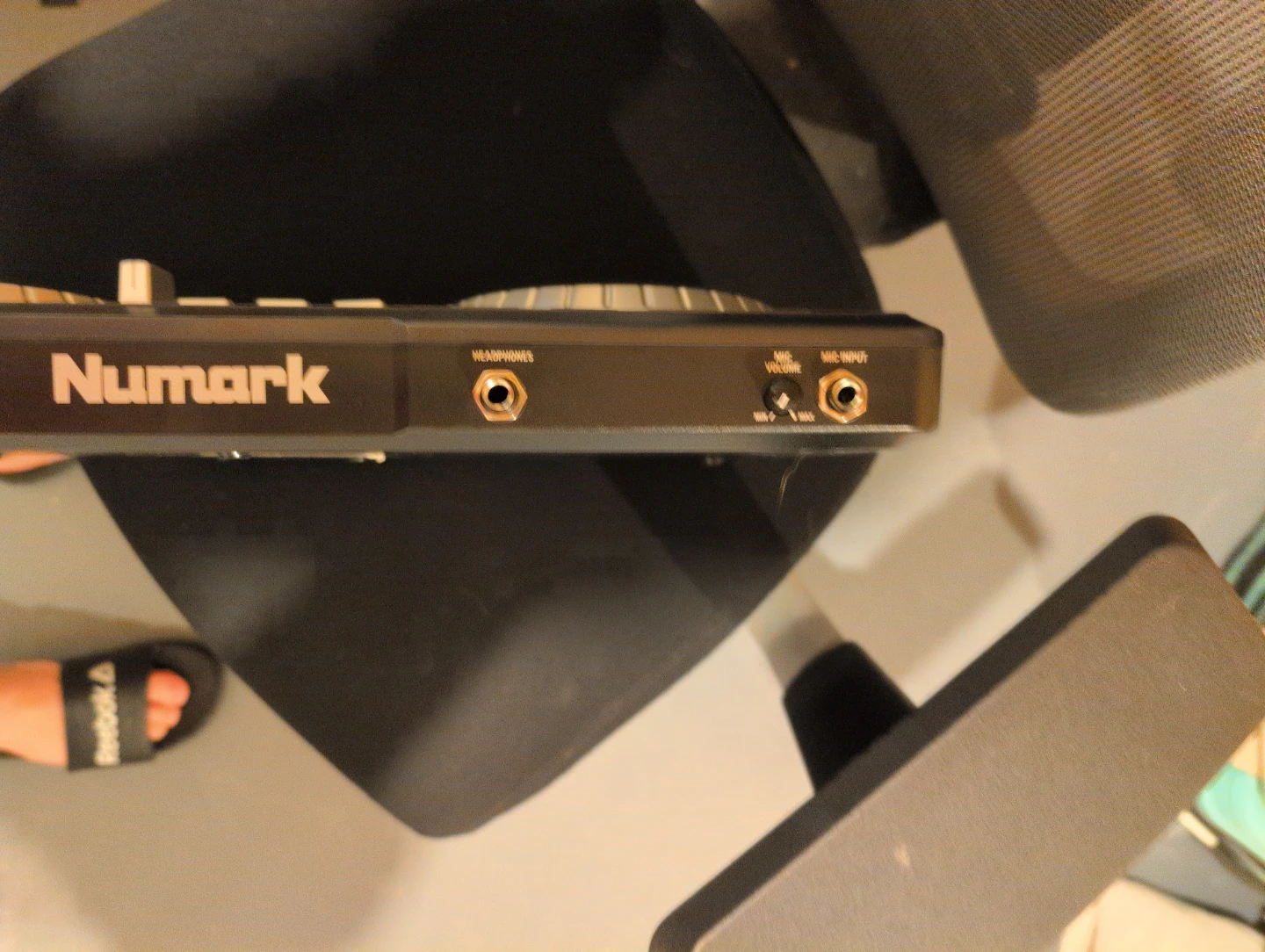 Numark iDJ3 DJ Controller - photo 3