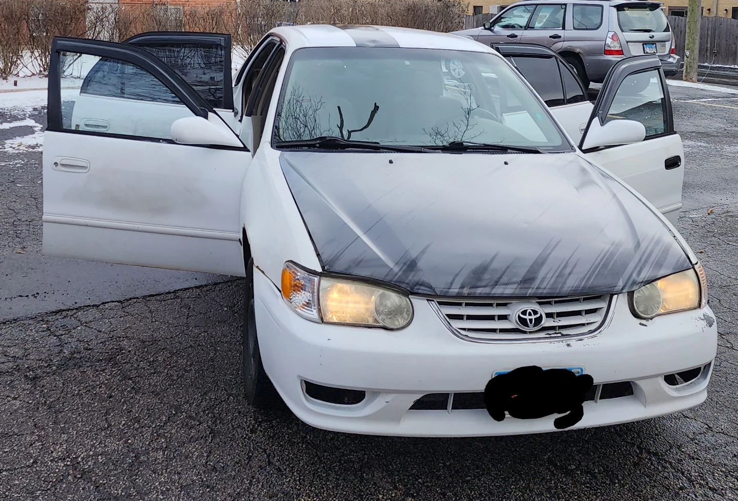 Toyota Corolla LE Sedan - White - photo 2