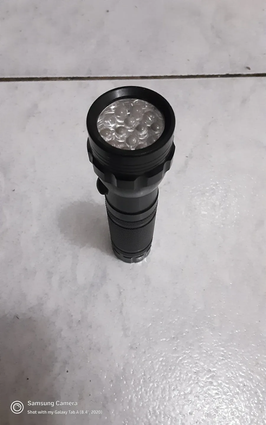 Black LED Flashlight image indicator(2)