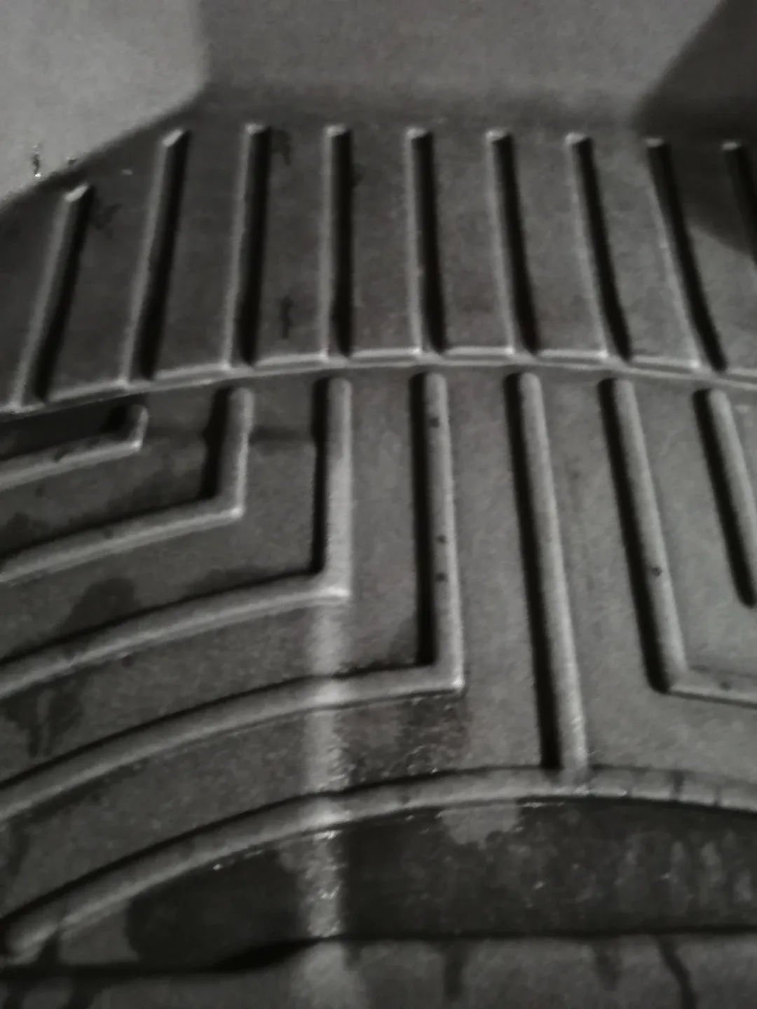 WeatherTech Floor Mats - Black image indicator(2)