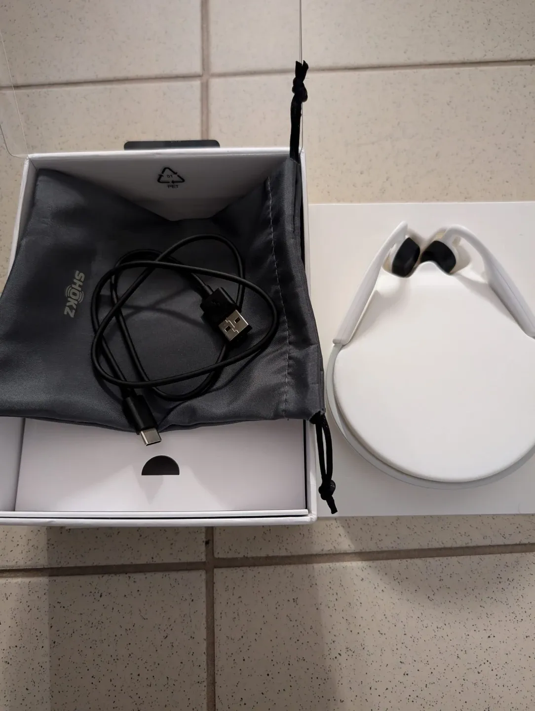 Wireless Bone Conduction Headphones image indicator(2)