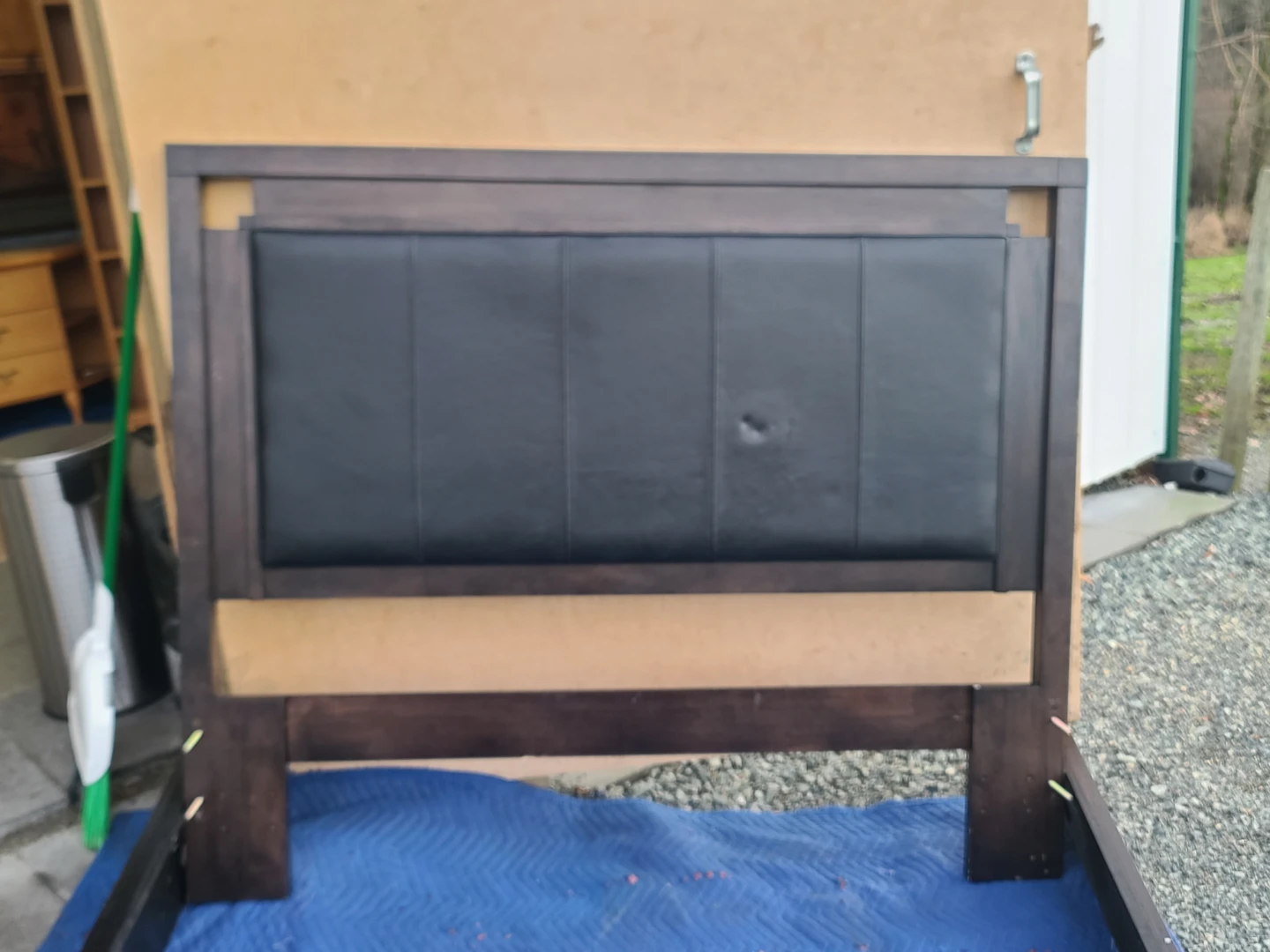 Upholstered Queensize  Bedframe- Dark Brown - photo 5