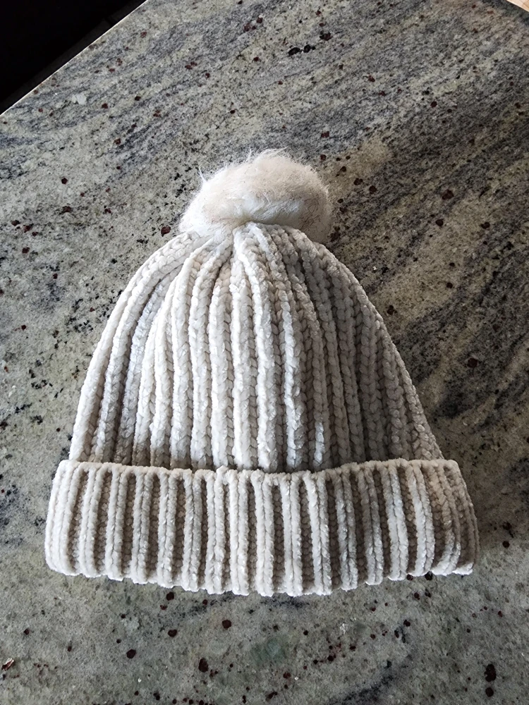 very soft and warm youth Kids Hat ages 10-18