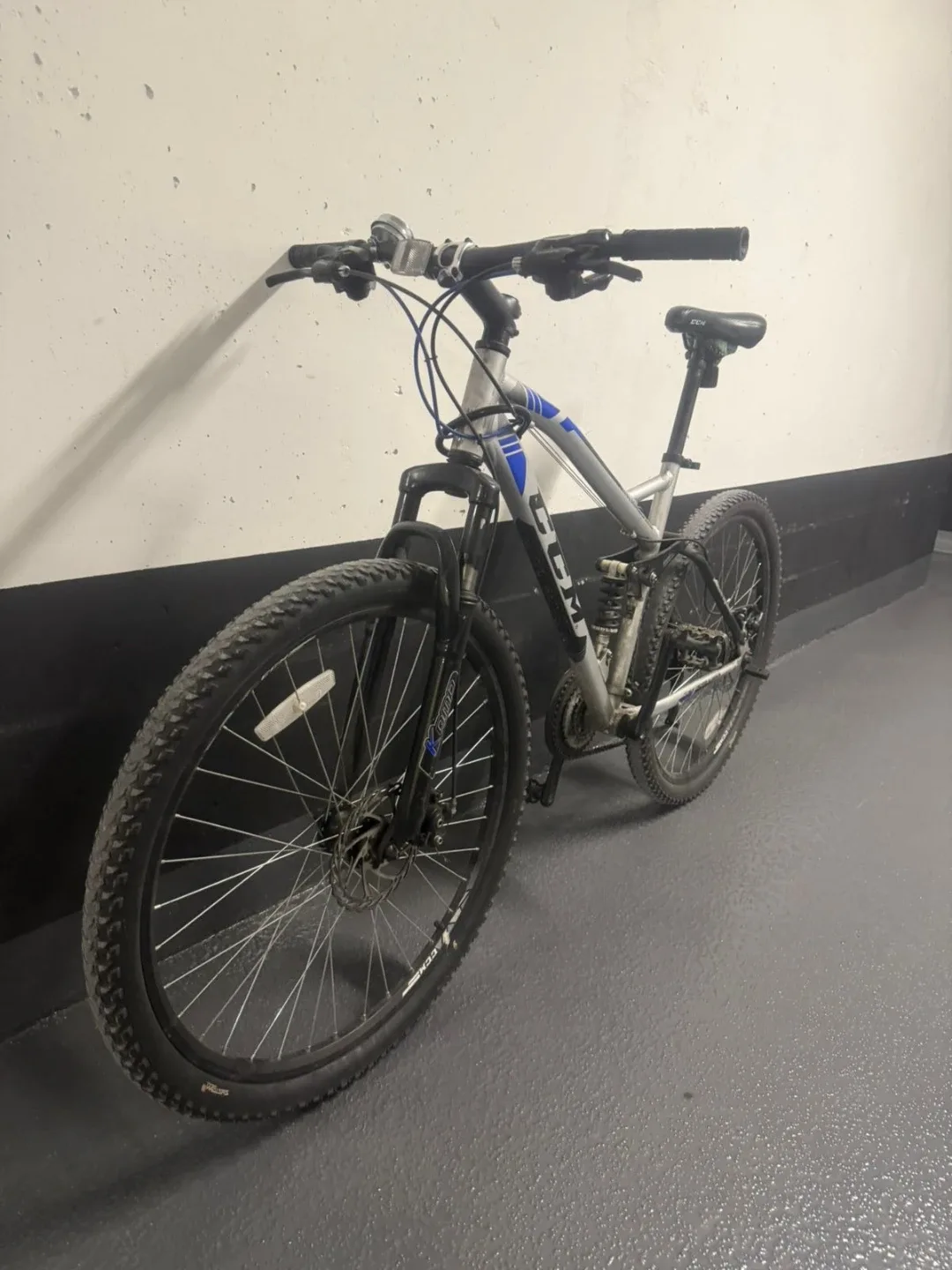 CCM Komo Mountain Bike image indicator(5)