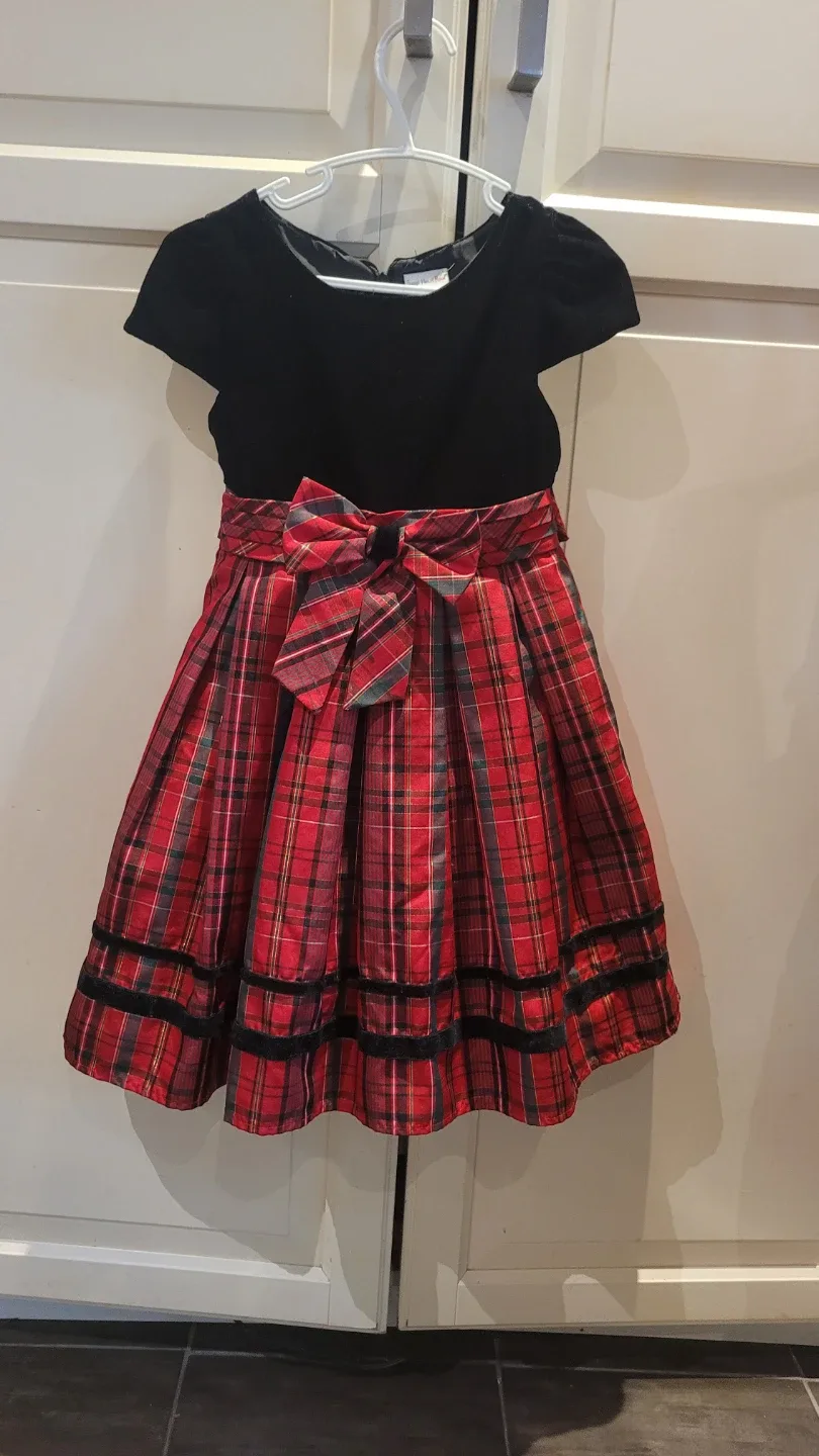 Girls' Black Velvet & Plaid Party Dress