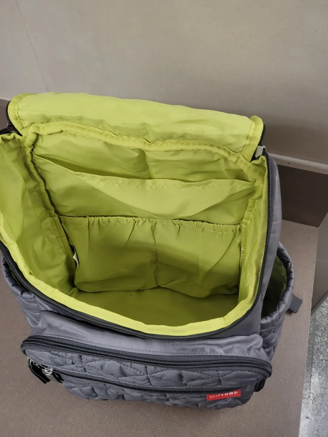 Skip Hop Greenwich Simply Chic Diaper Backpack #cleanout,♻️ image indicator(3)