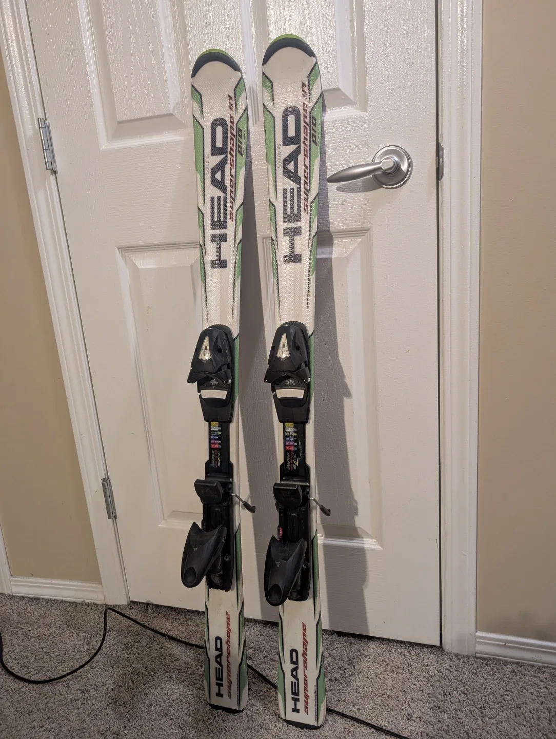 #Cleanout Head Supershape i.Titan Skis