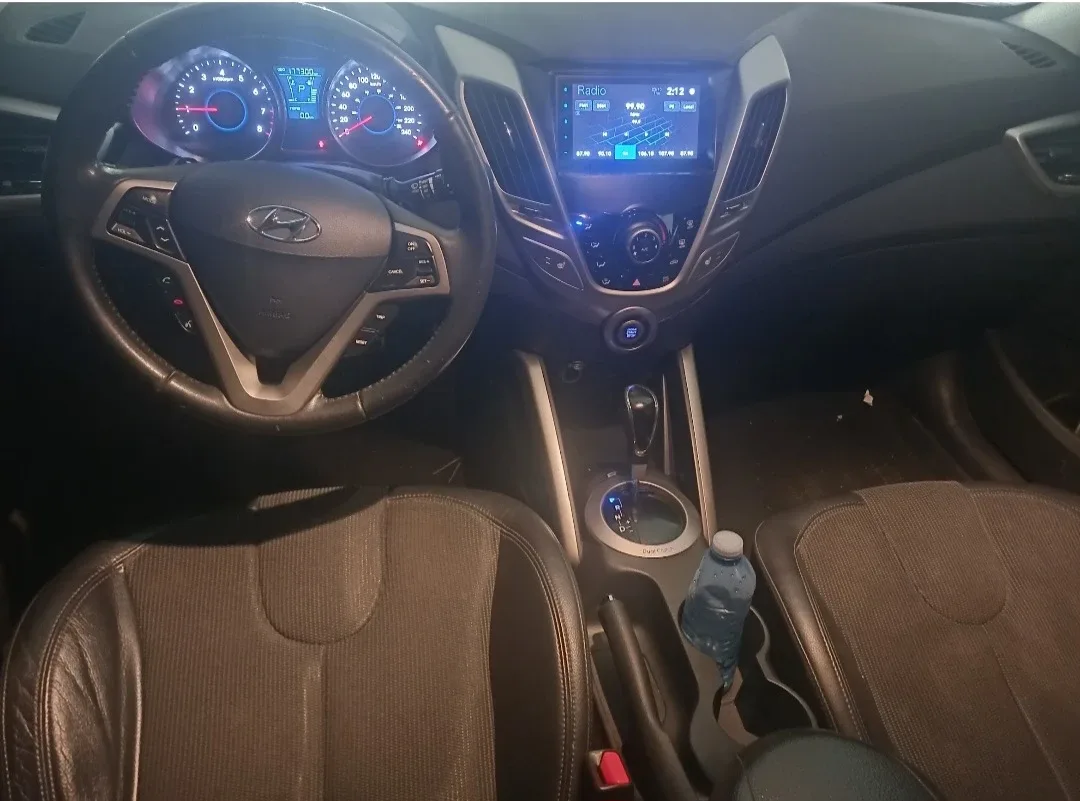 2012 Hyundai Veloster image indicator(3)