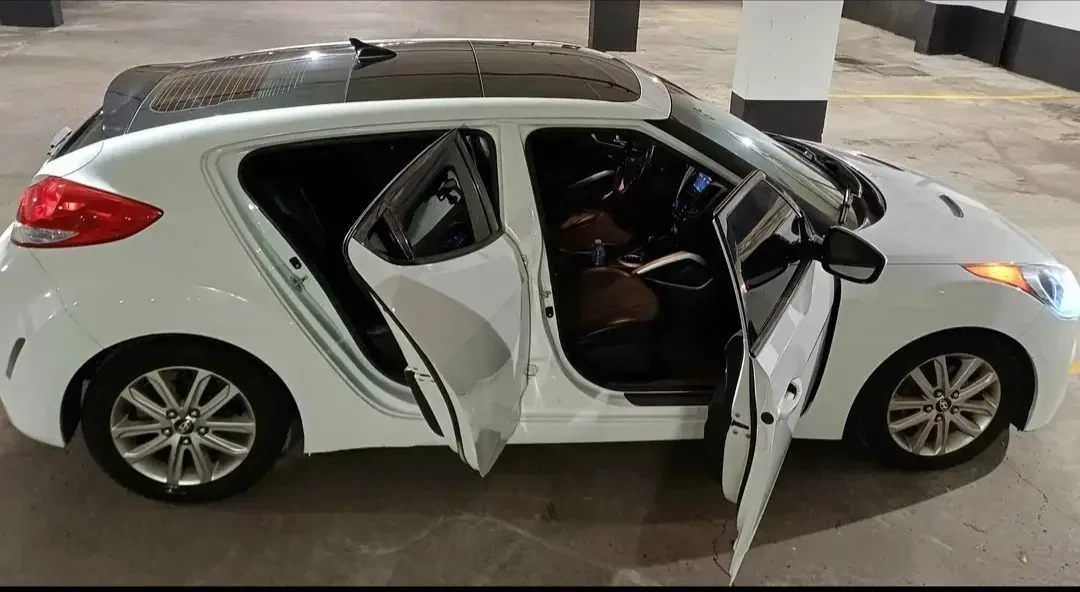 2012 Hyundai Veloster image indicator(5)