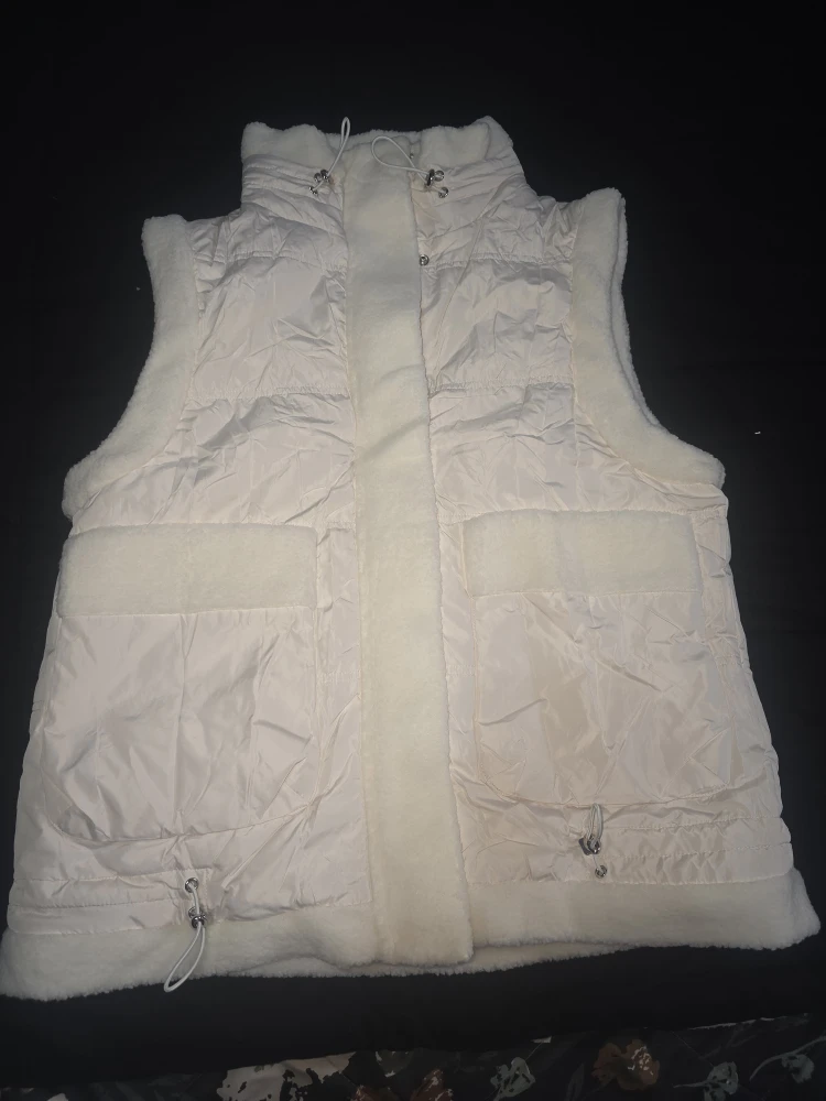 White apricot Padded Vest with Faux Fur Trim size small - photo 2