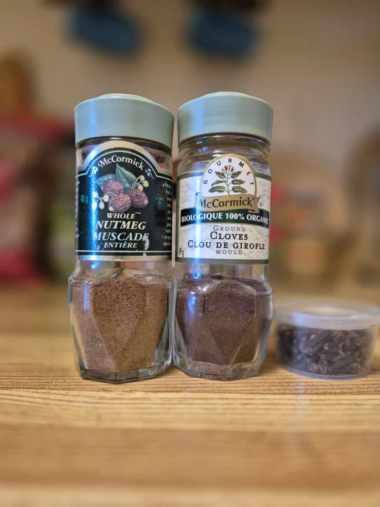 Nutmeg & Cloves (Ground & Whole)