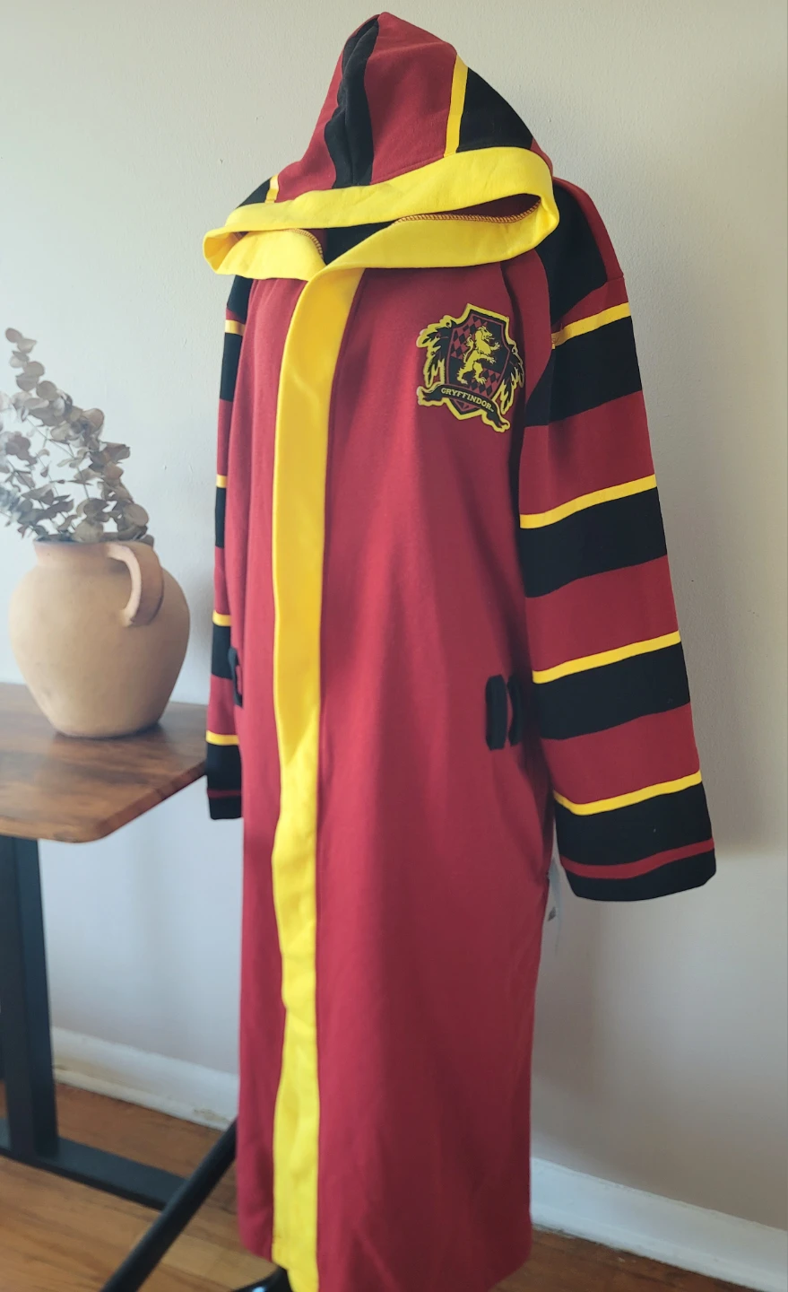 Harry Potter Gryffindor Robe - Size L/XL