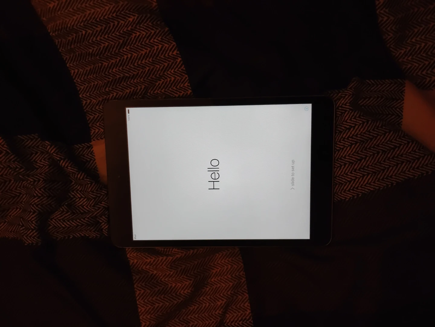 Apple iPad first generation - photo 2