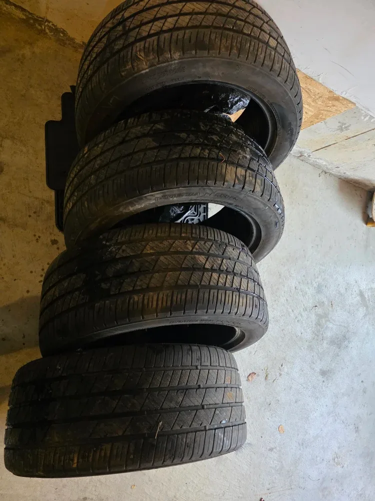 245/45R17 Bridgestone  potinza all seasonTires - Set of 4 image indicator(4)