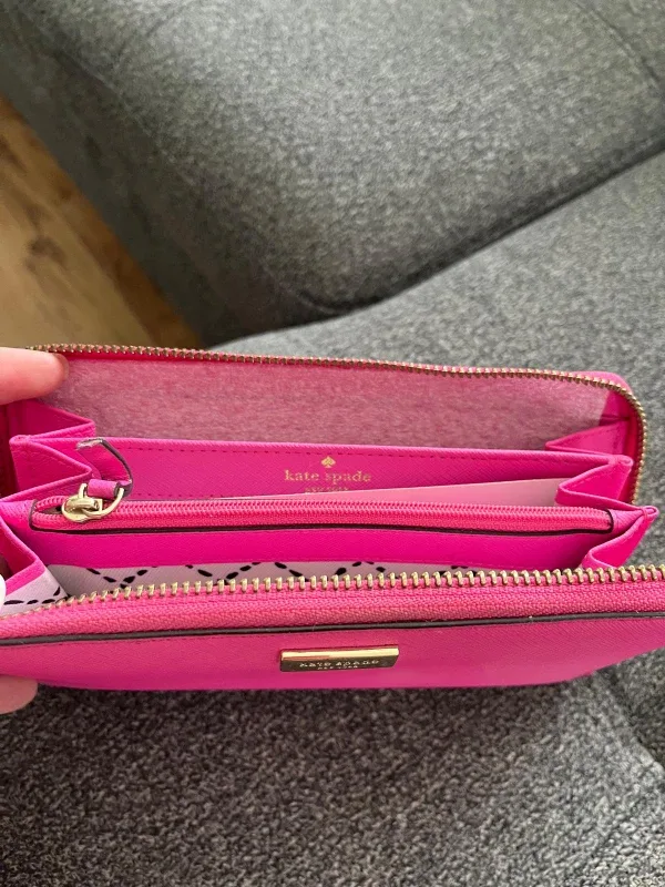 Kate Spade Pink Wallet image indicator(2)