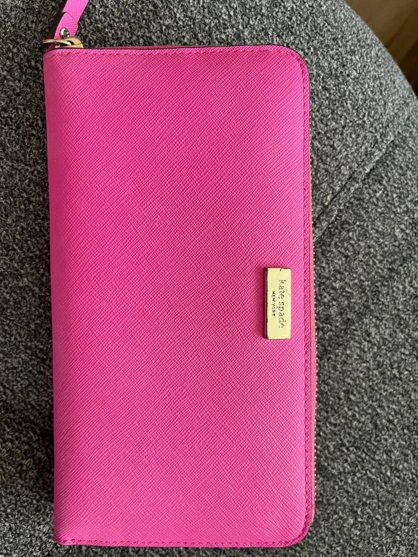 Kate Spade Pink Wallet image indicator(4)