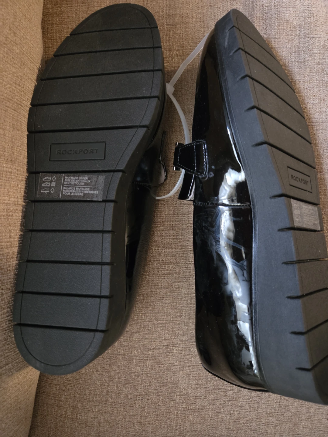 Rockport Black Patent Leather Loafers - Size 8 - photo 3