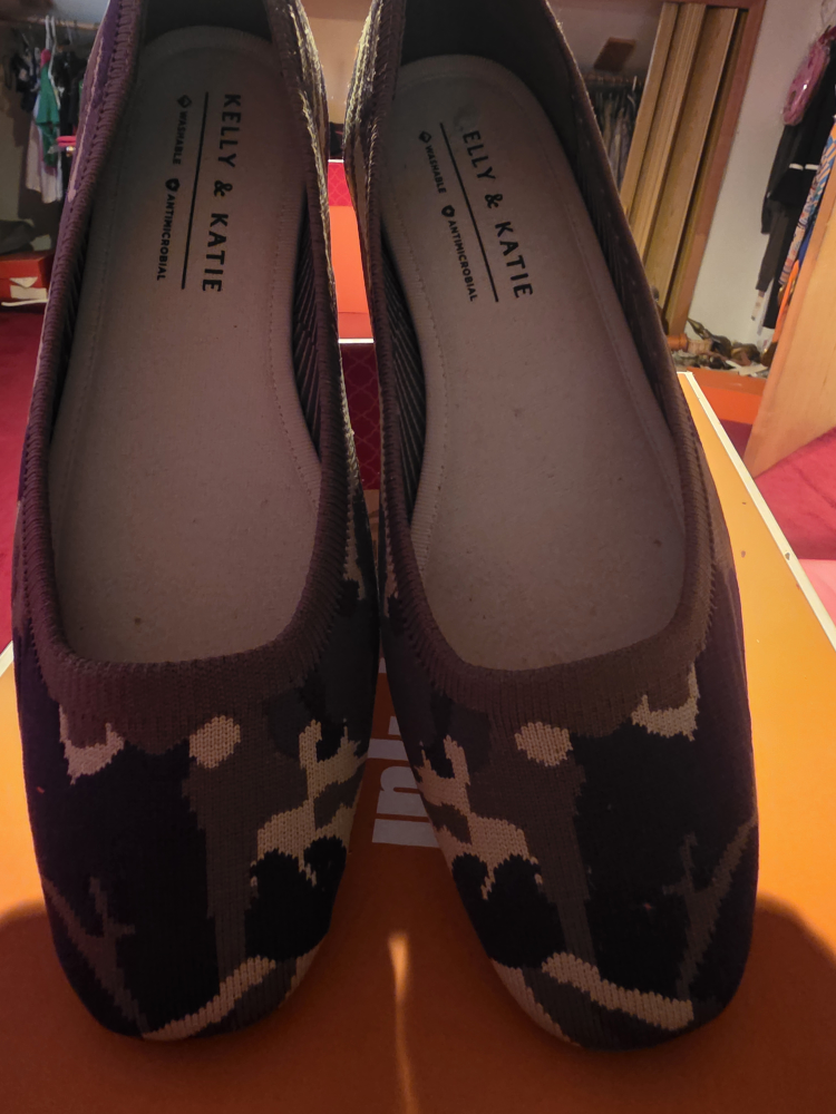 Kelly & Katie Sabina Camo Flats - Size 8.5 - photo 5
