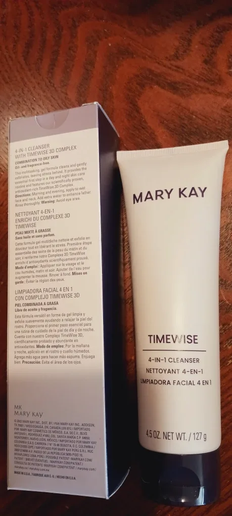 NEW !! Mary Kay TimeWise 4-in-1 Cleanser - New! image indicator(4)