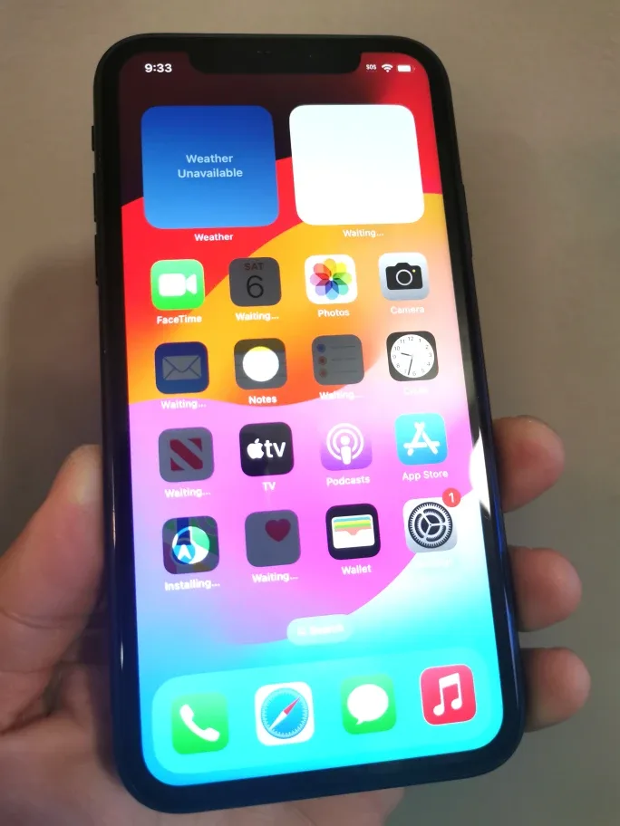 iPhone XR 64G Black (box included)