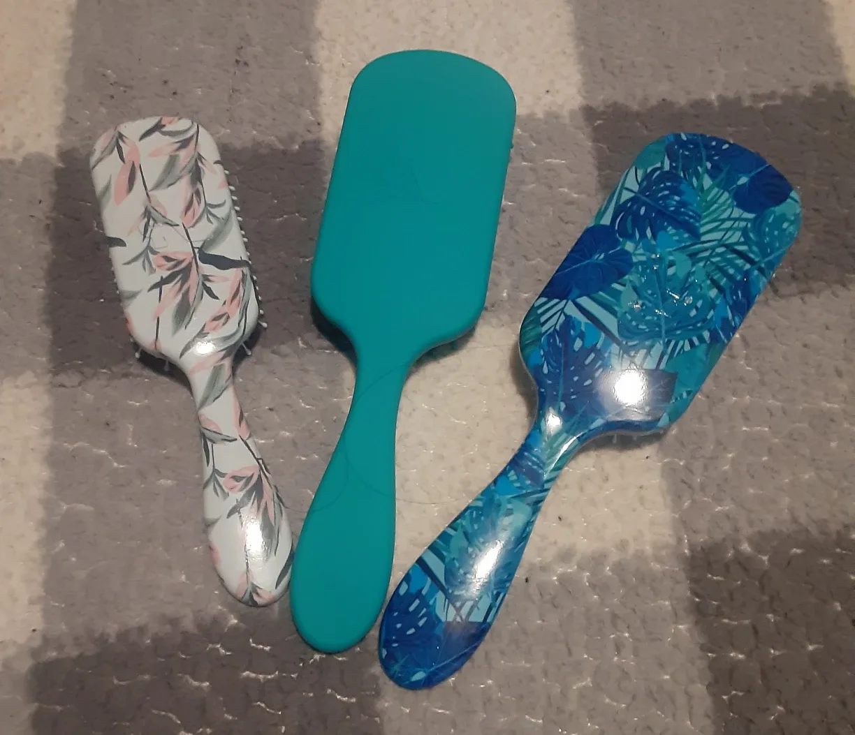 Conair The Knot Dr. Wet & Dry Detangling Kit image indicator(6)