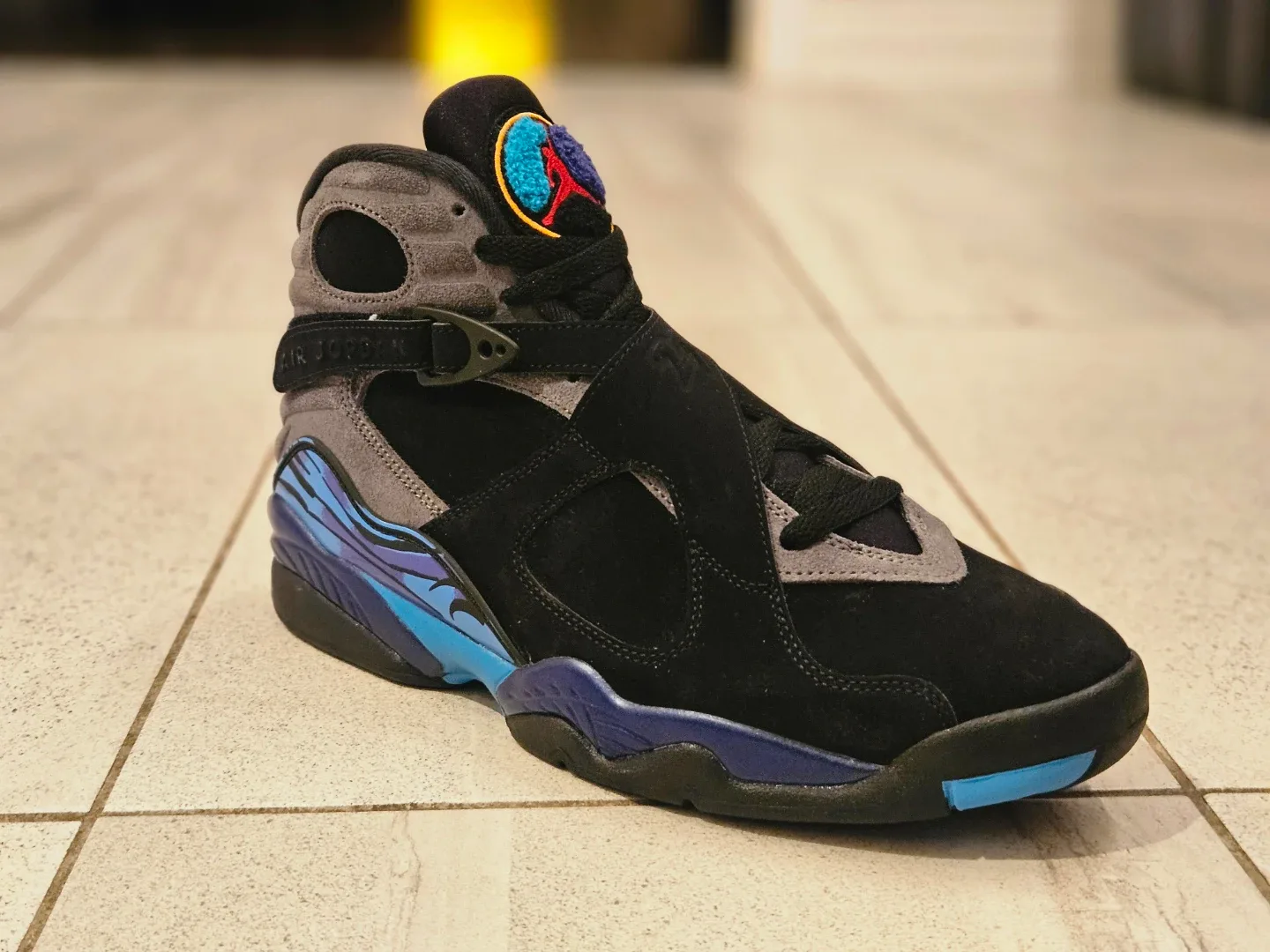 Air Jordan 8 Retro Men's Basketball Shoes image indicator(2)