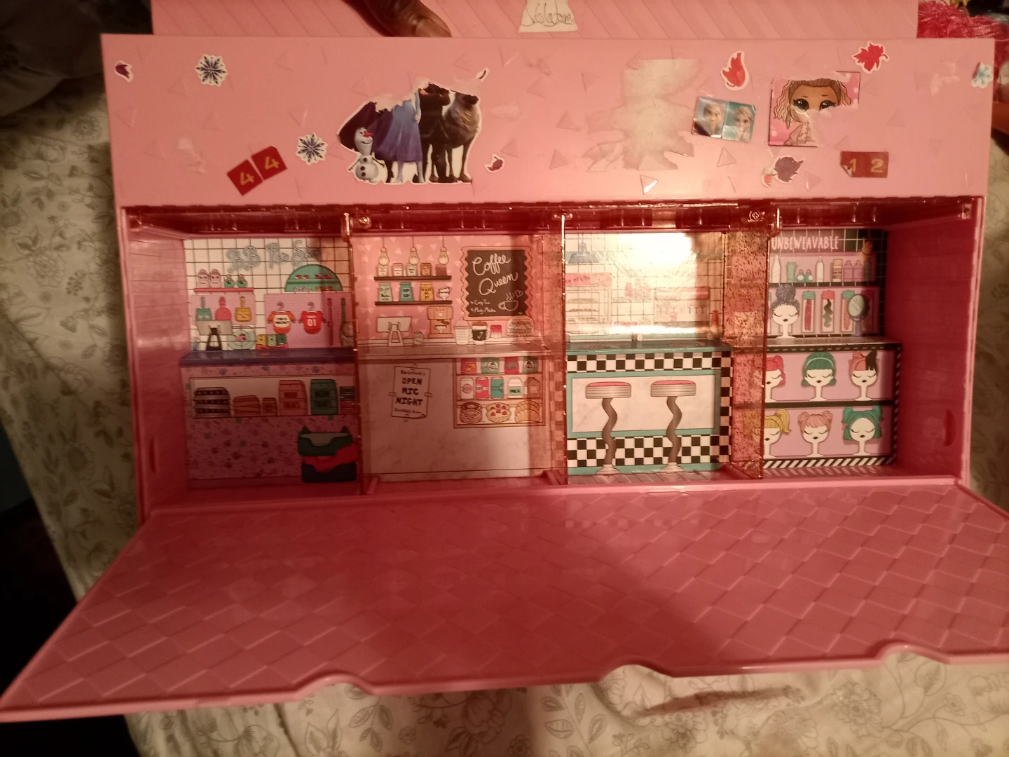LOL Surprise Glamper & Dollhouse - photo 3
