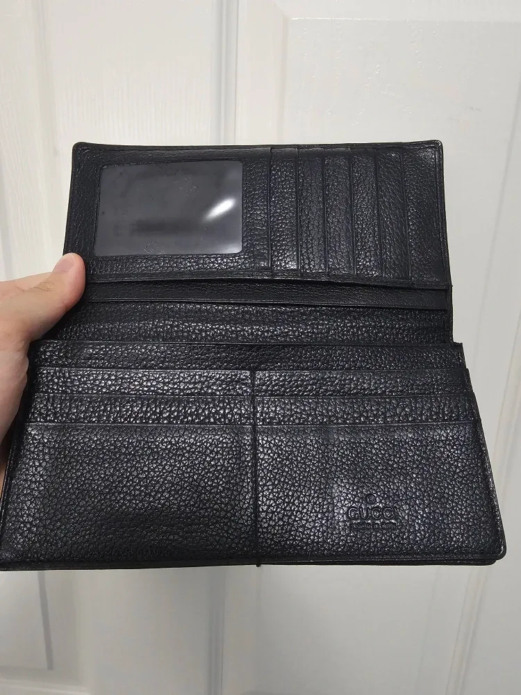 Gucci Black Leather Wallet image indicator(2)