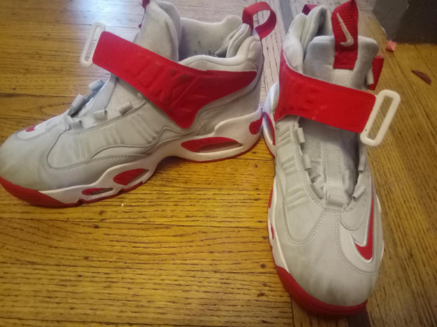 Boys 6.5 Nikes