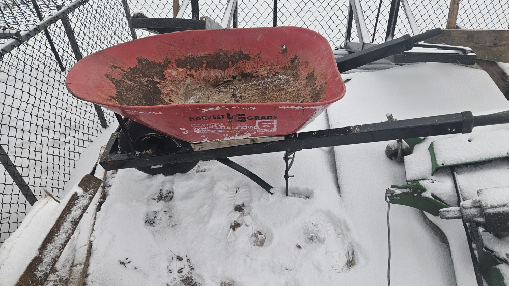 Harvest Grade Wheelbarrow - Used Condition - photo 2
