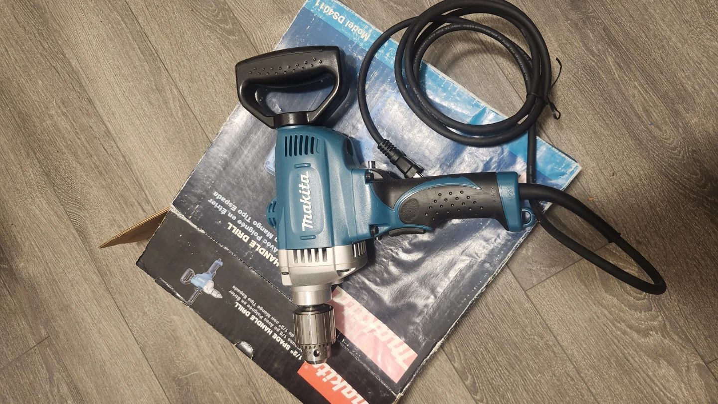 Makita 1/2" Spade Handle Drill DS4011 - photo 2