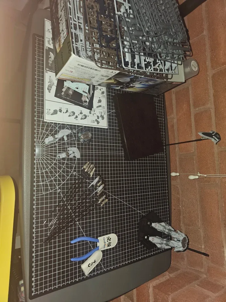 Gundam Model Kits & Supplies image indicator(10)