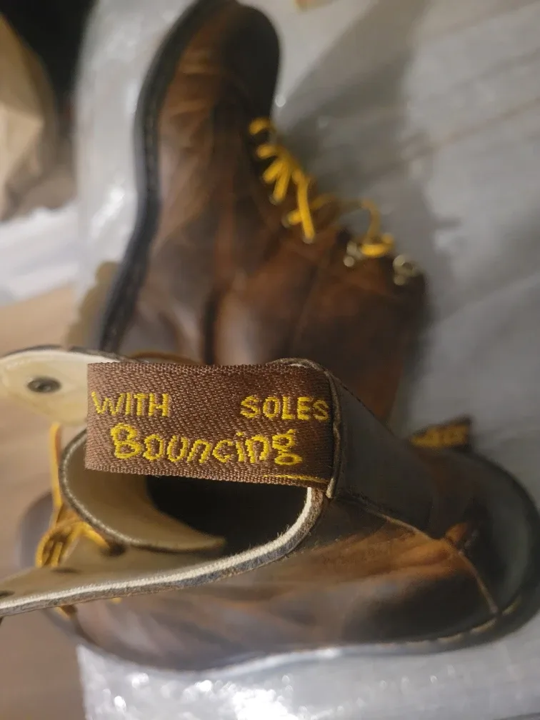 Dr. Martens Brown Leather Boots image indicator(7)