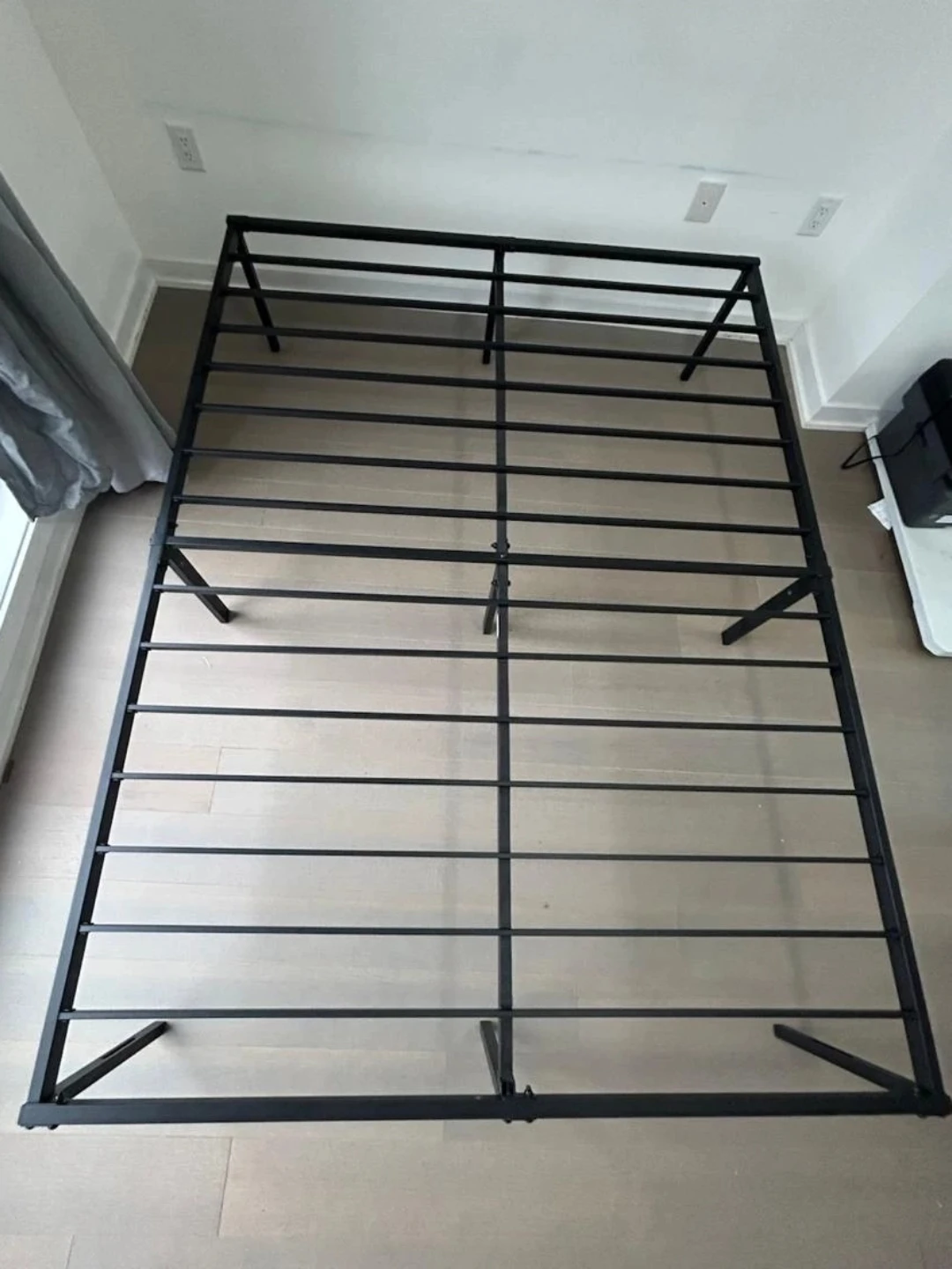 Heavy Duty Metal Platform Bed Frame, Queen, 18'' Height