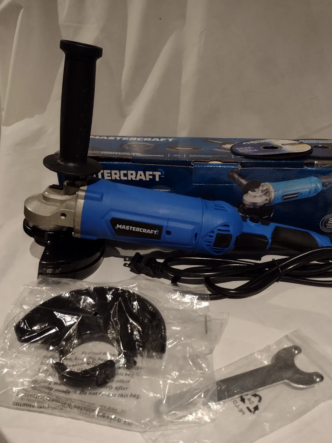 Mastercraft 5" Angle Grinder/Cut-Off Tool image indicator(6)