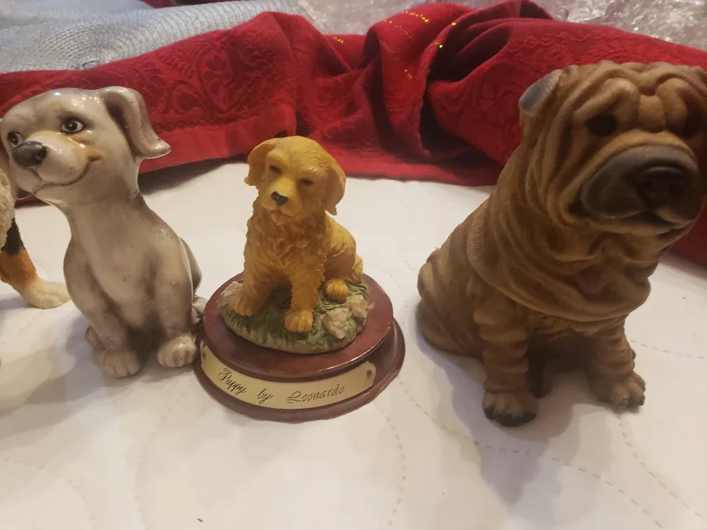 Dog Figurines by Leonardo image indicator(7)