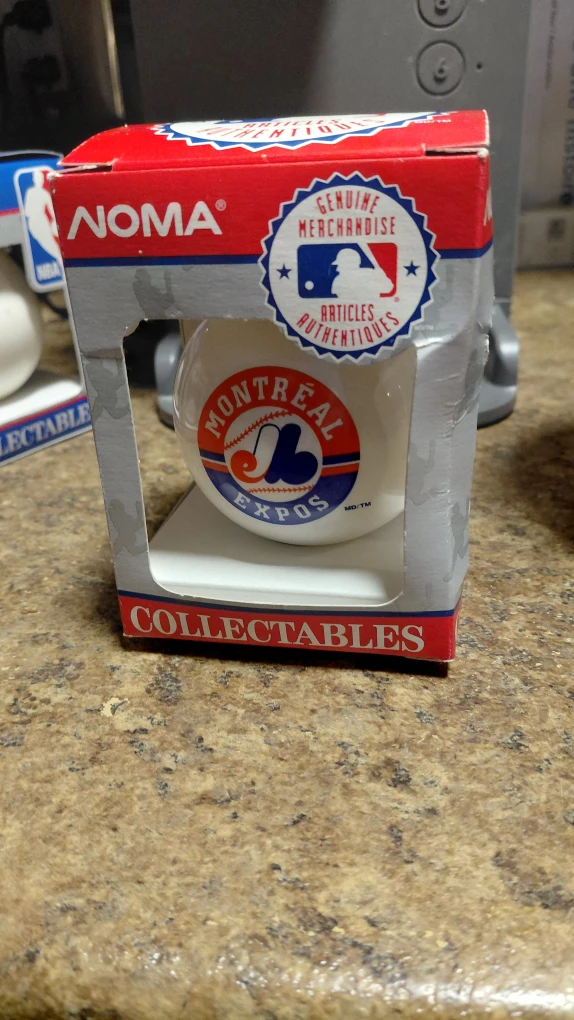 NOMA MLB Montreal Expos Collectible Baseball - photo 2