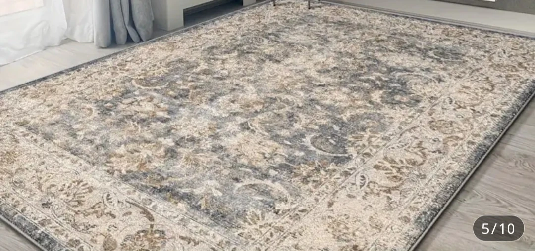 Area Rug 4 x 6 washable - new