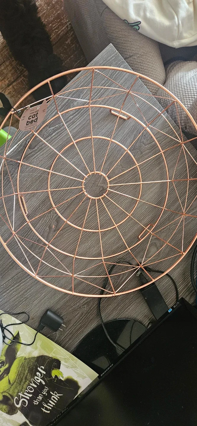 Dexypaw Rose Gold Cat Bed - New!